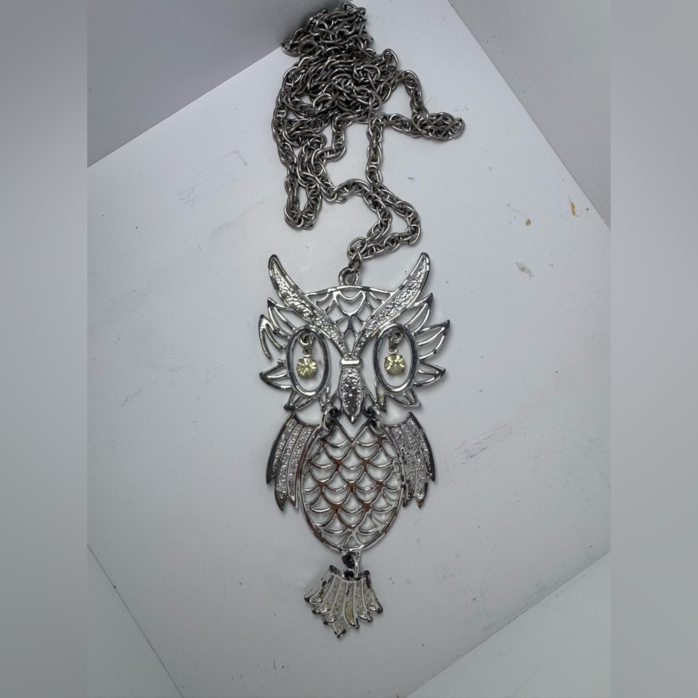 Vintage Silver Tone Owl Pendant Articulated Clear Rhinestone Eyes Chain 70’s